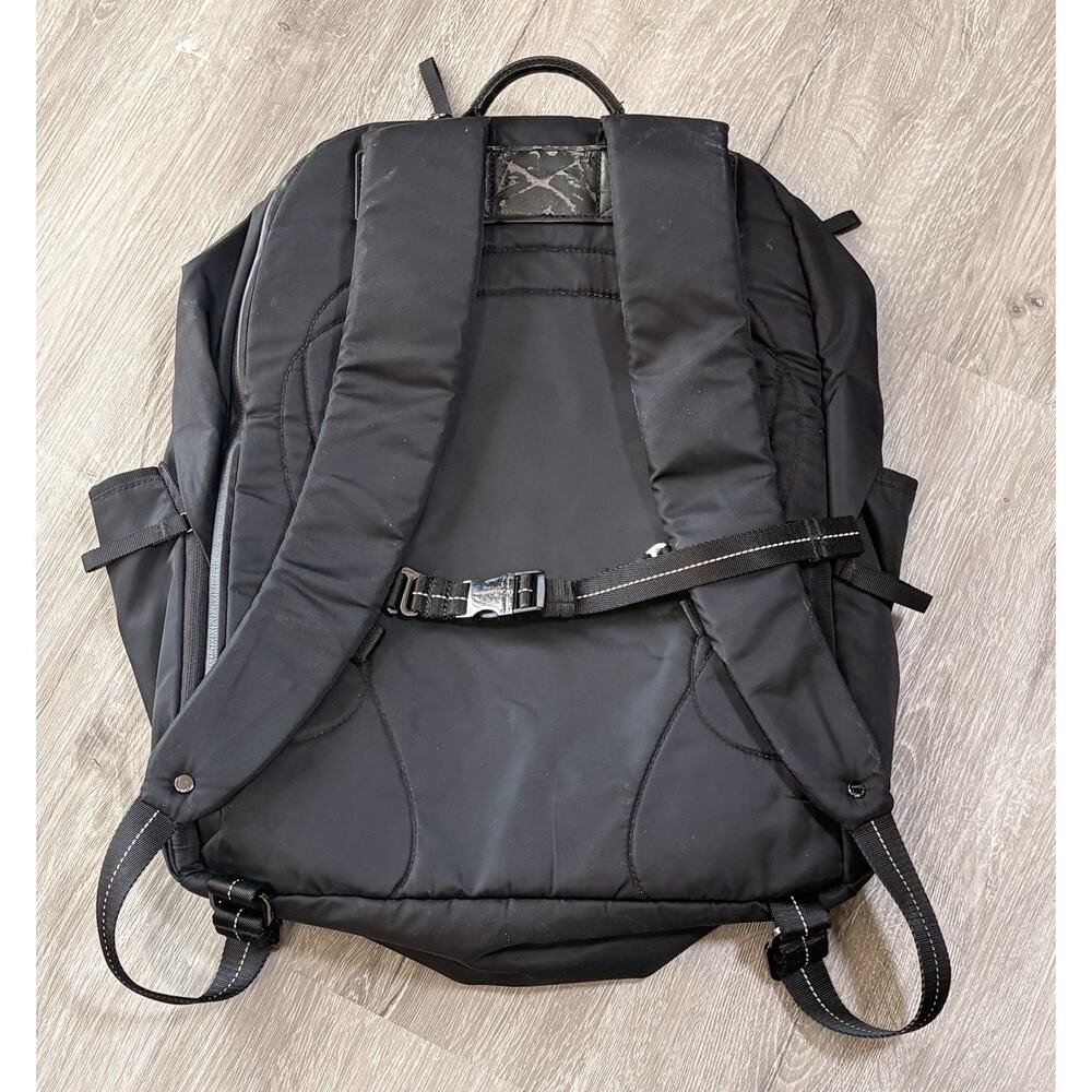 Lululemon All Day Backpack‎ Workout Sports Laptop School Bag Black 7 Pockets - Picture 2 of 9
